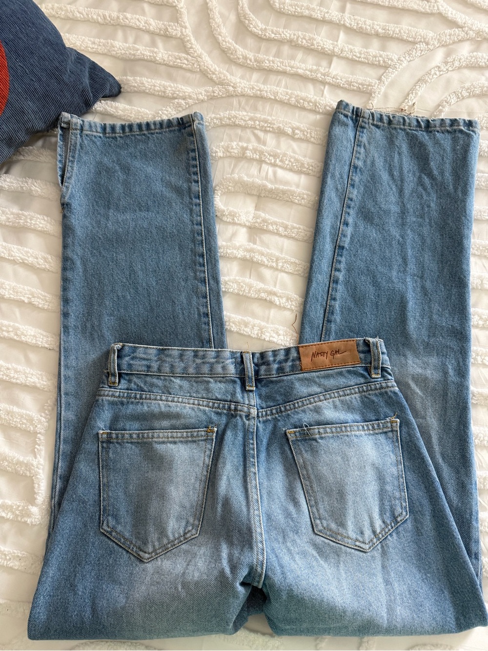 Nasty Gal High-Rise Light Blue Denim Jeans - Picture 4 of 9